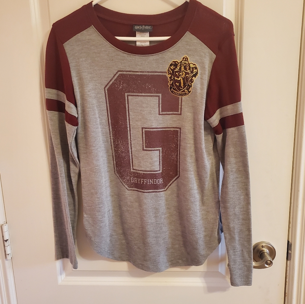 Harry Potter Gryffindor Baseball Style T-Shirt Size Medium Embroidered